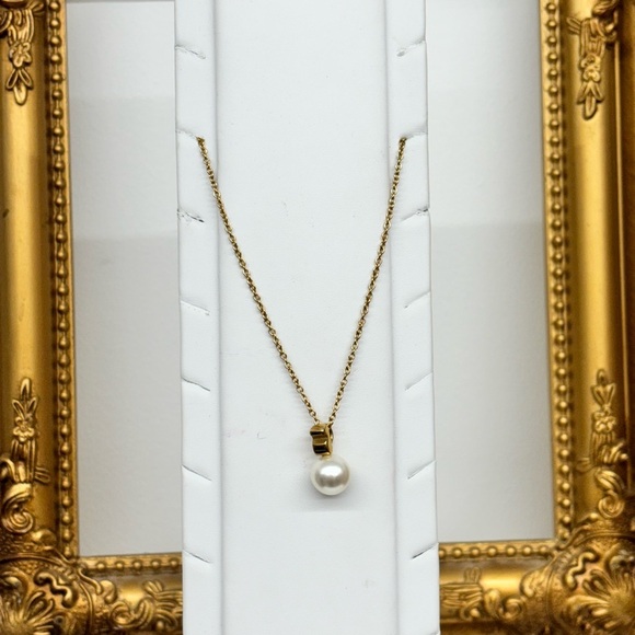 Siena Gold Tone Stainless Steel Round Necklace - Picture 7 of 7